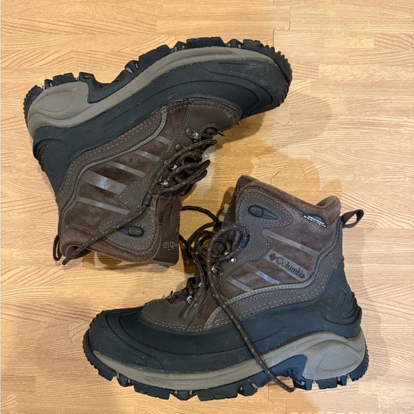 Columbia Other - Men’s Columbia Brown Waterproof Hiking Boots size 8.5